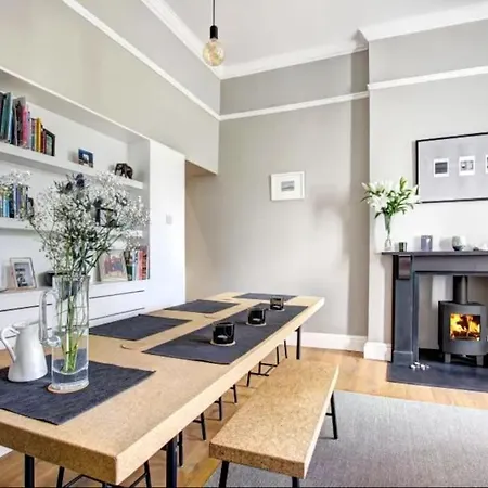 Stylish Clifton Village Flat *